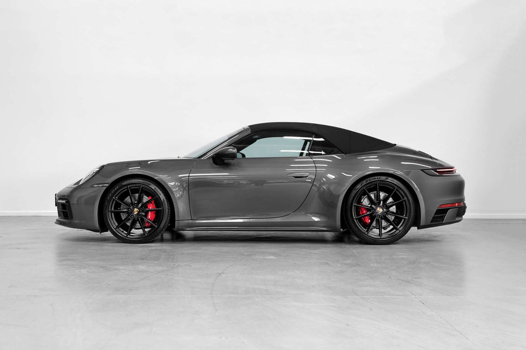 Porsche 992 Carrera 4S
