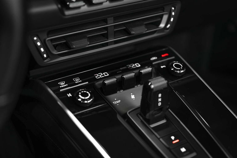 Porsche 992 Carrera 4S