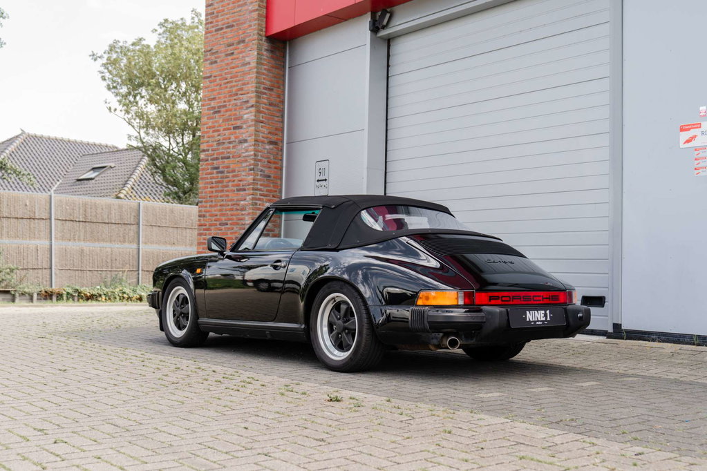 Porsche 911 Carrera 3.2