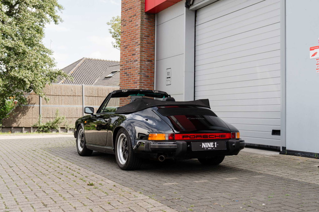 Porsche 911 Carrera 3.2