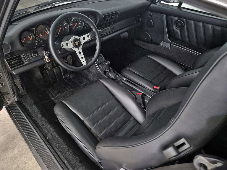 Porsche 964 Carrera 4