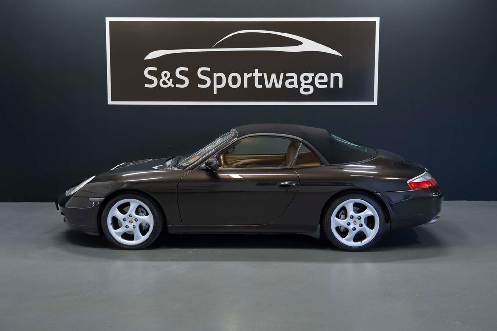 Porsche 996 Carrera 4