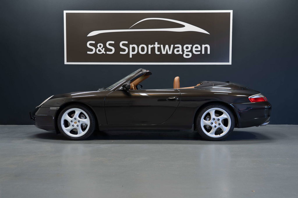 Porsche 996 Carrera 4
