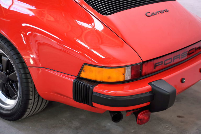 Porsche 911 Carrera 3.2