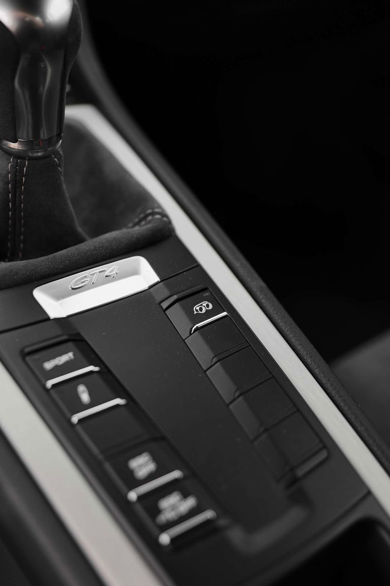 Porsche 981 Cayman GT4