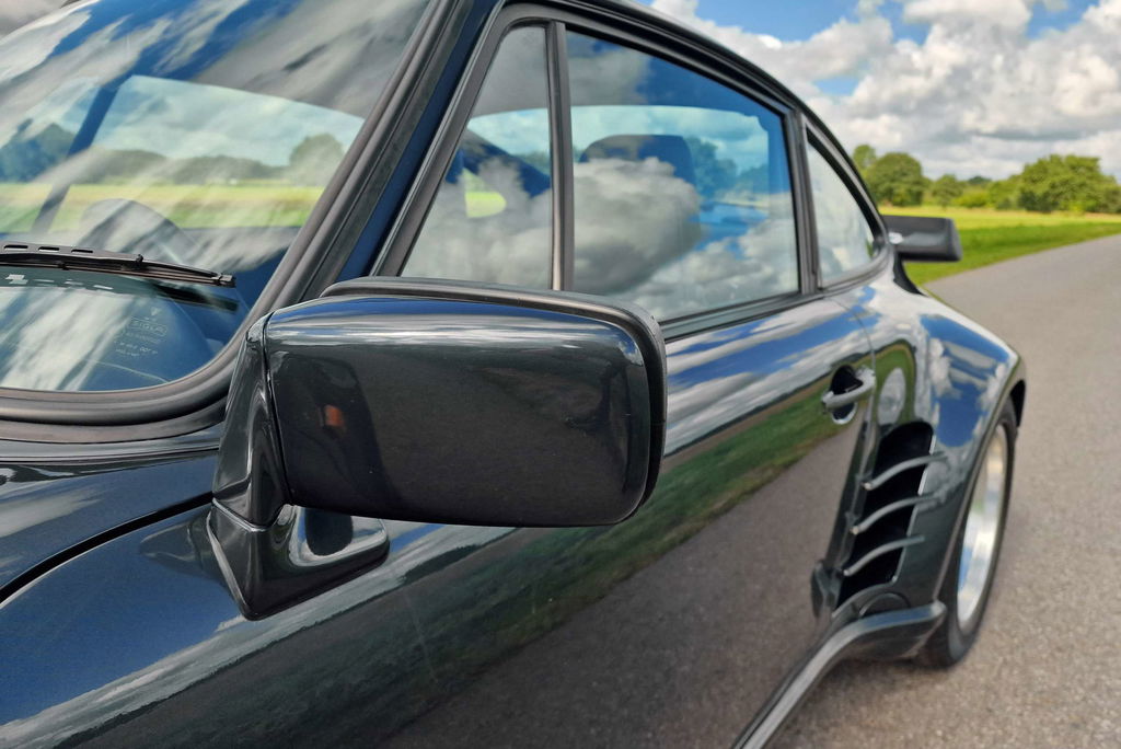 Porsche 911 Turbo 3.3