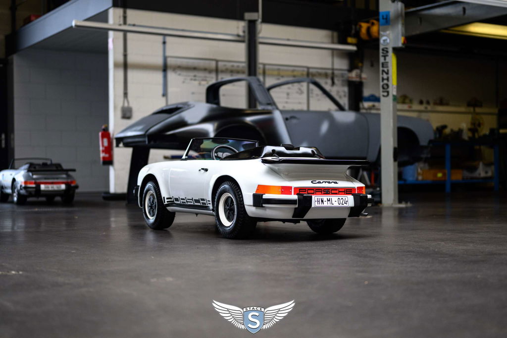 Porsche 911 Junior