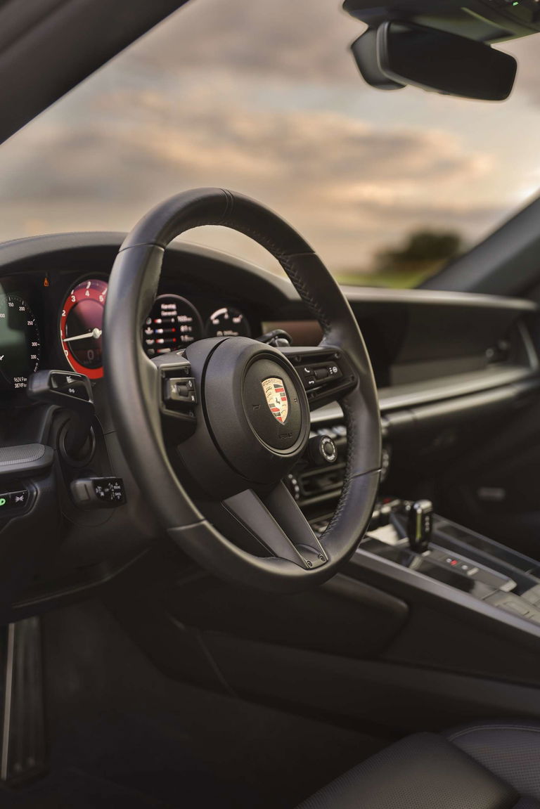 Porsche 992 Carrera 4S