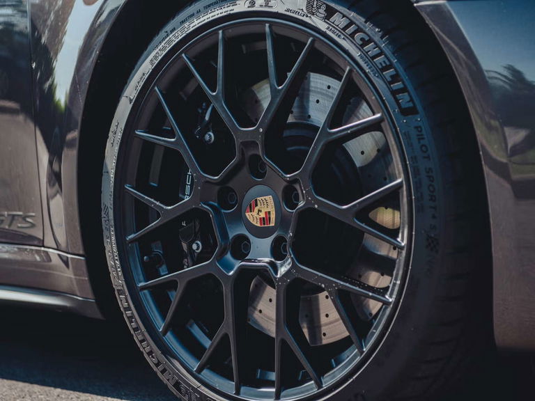 Porsche 992 Targa 4 GTS