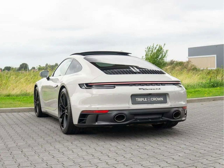 Porsche 992 Carrera 4S