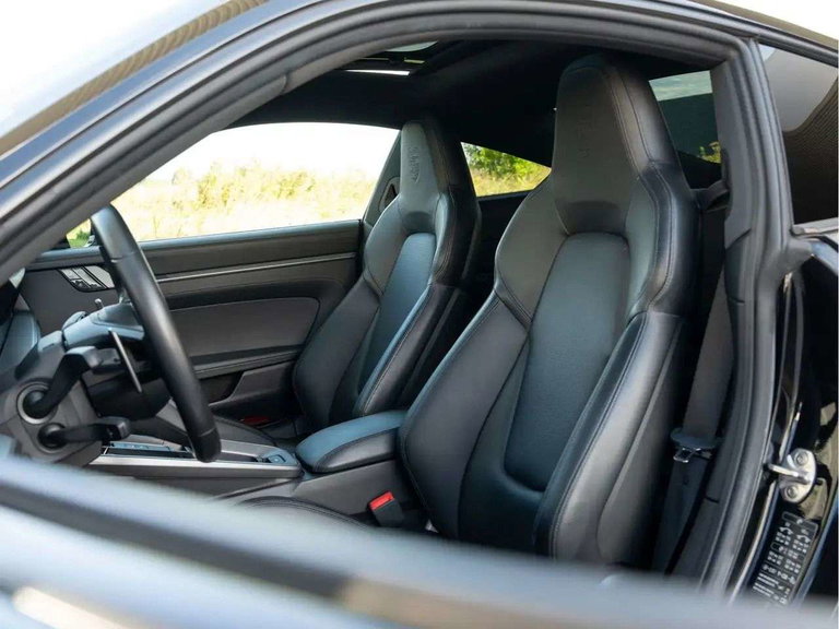 Porsche 992 Carrera S