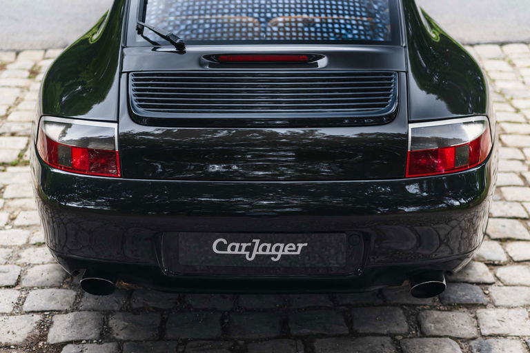 Porsche 996 Carrera 4 Millennium Edition