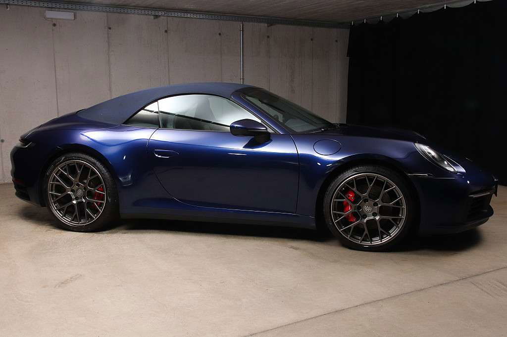 Porsche 992 Carrera 4S