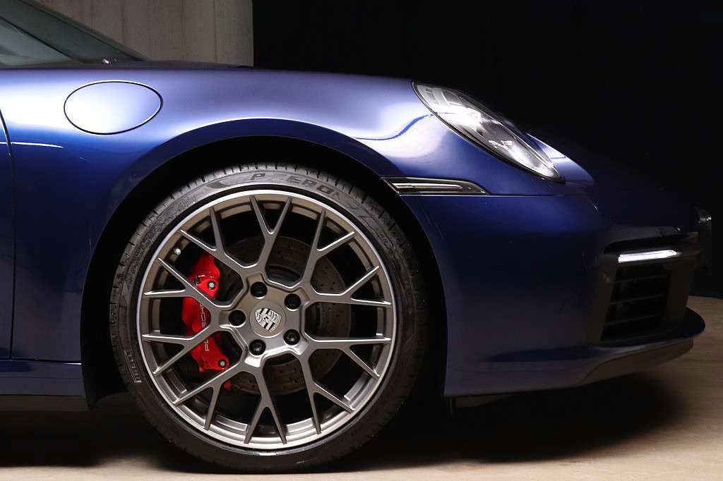 Porsche 992 Carrera 4S