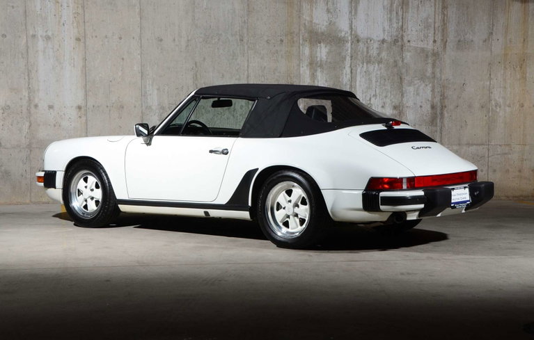 Porsche 911 Carrera 3.2 (US)