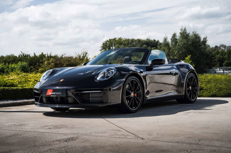 Porsche 992 Carrera 4S