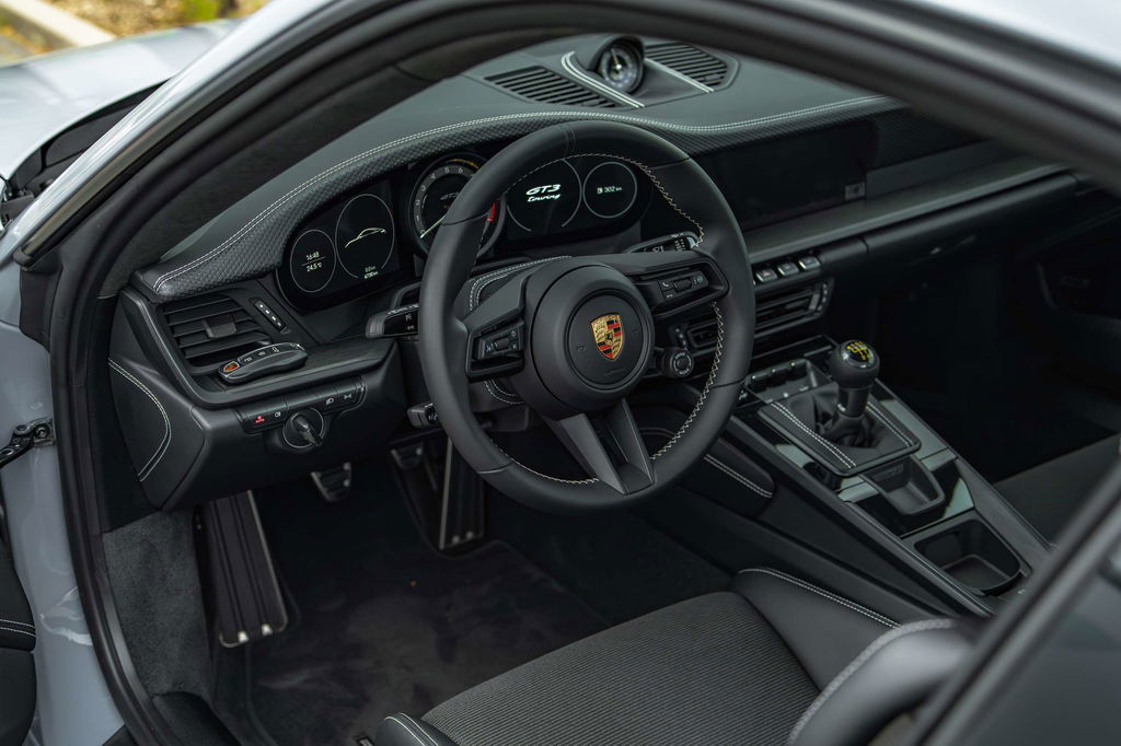 Porsche 992 GT3 Touring