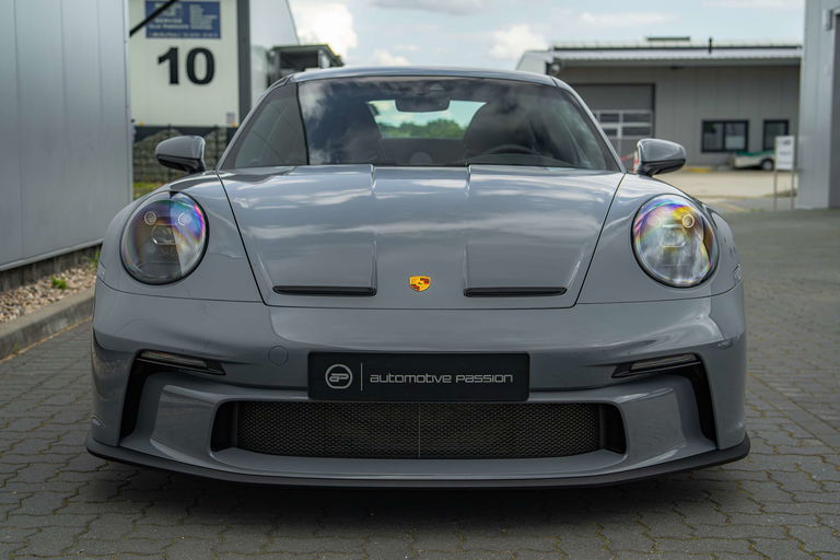 Porsche 992 GT3 Touring