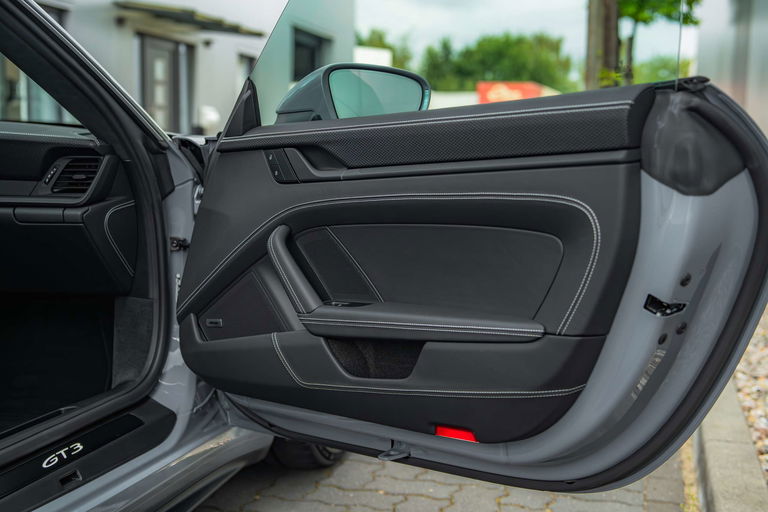 Porsche 992 GT3 Touring