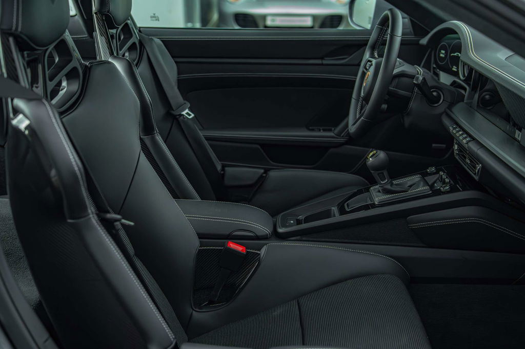 Porsche 992 GT3 Touring