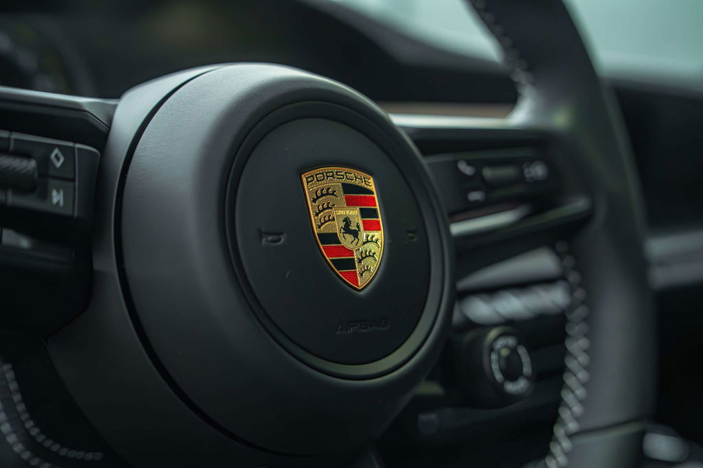 Porsche 992 GT3 Touring