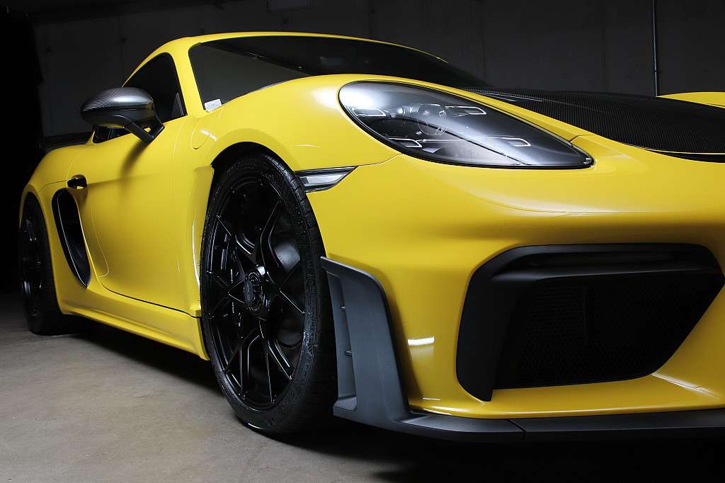 Porsche 718 Cayman GT4 RS