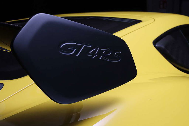 Porsche 718 Cayman GT4 RS