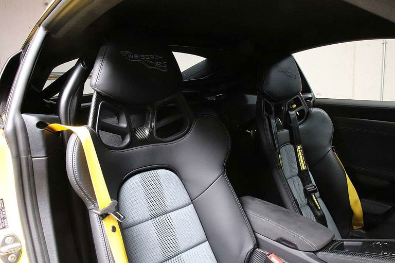 Porsche 718 Cayman GT4 RS