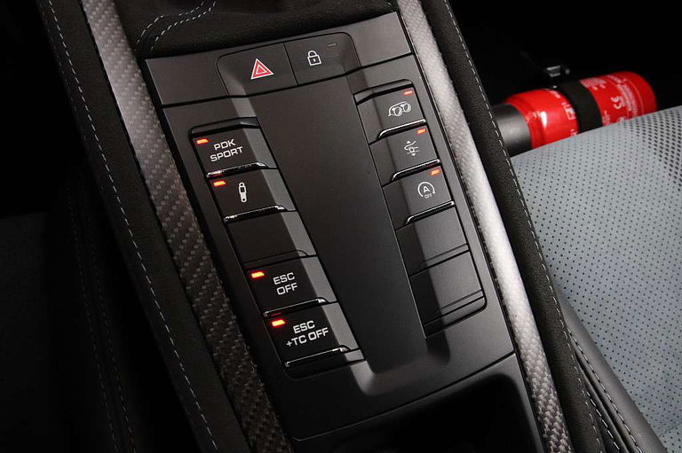 Porsche 718 Cayman GT4 RS