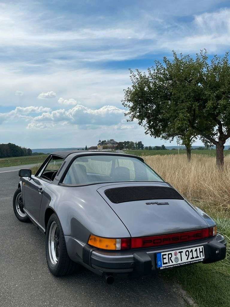 Porsche 911 SC
