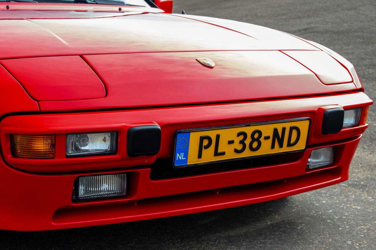 Porsche 944 Coupé