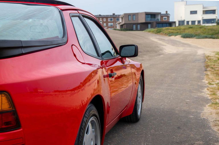 Porsche 944 Coupé