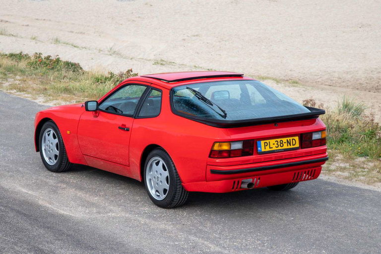 Porsche 944 Coupé