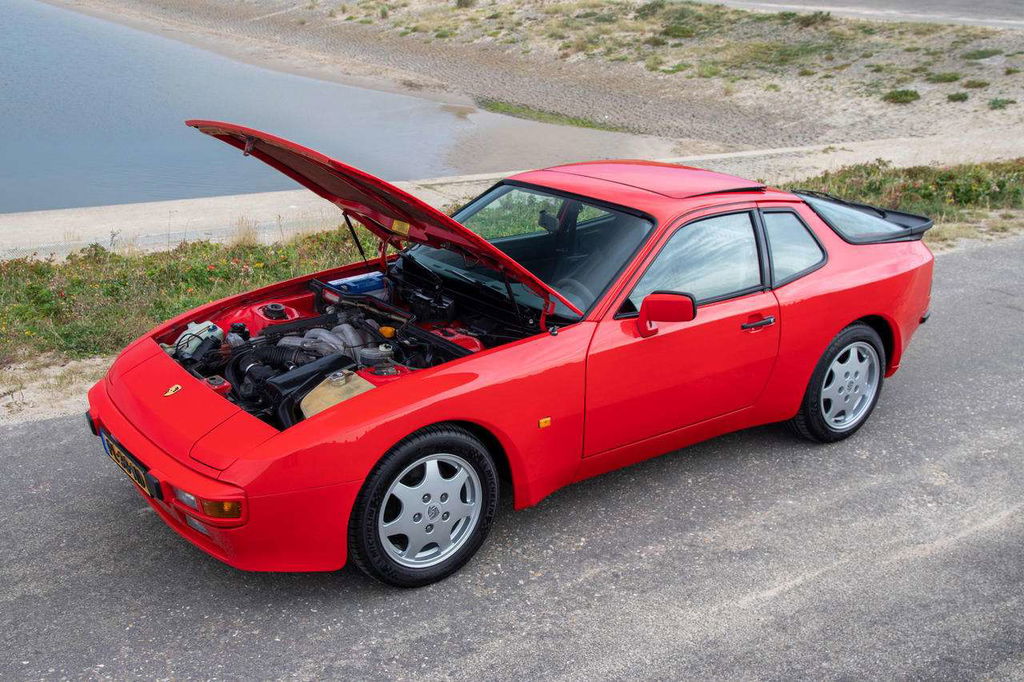 Porsche 944 Coupé