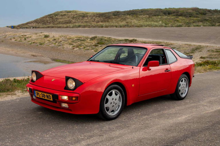 Porsche 944 Coupé