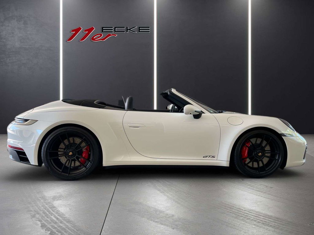 Porsche 992 Carrera GTS