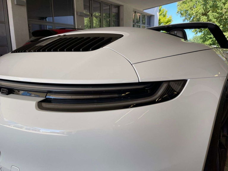 Porsche 992 Carrera GTS