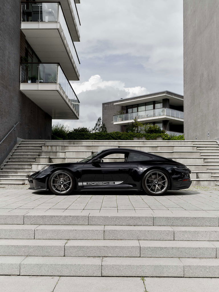 Porsche 992 GT3 Touring