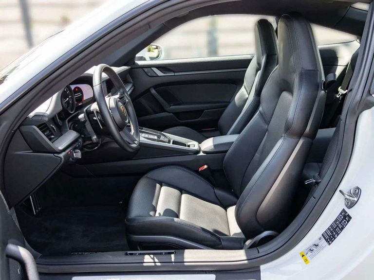 Porsche 992 Carrera S