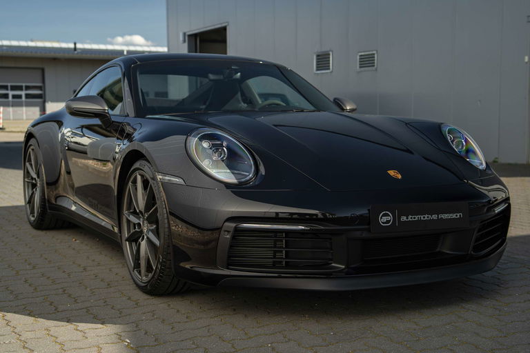 2023-Porsche-911-