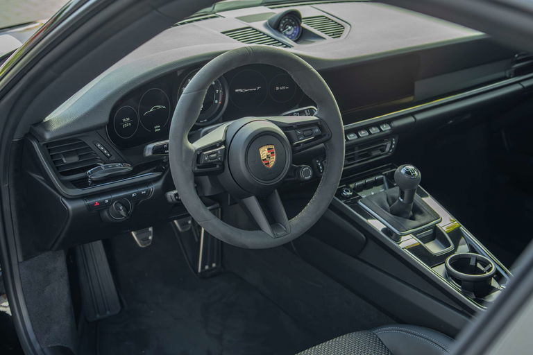 Porsche 992 Carrera T