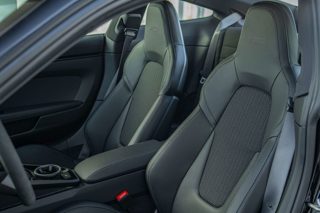 Porsche 992 Carrera T