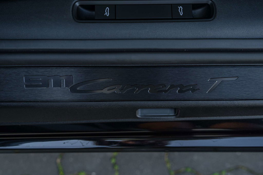 Porsche 992 Carrera T