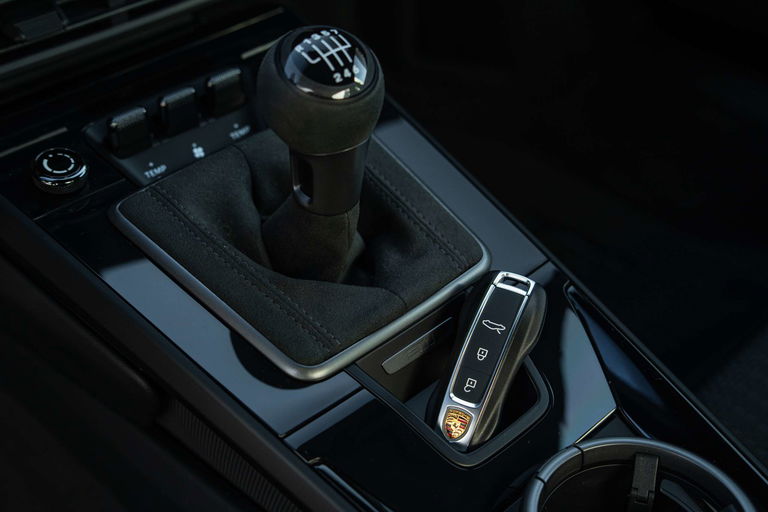 Porsche 992 Carrera T