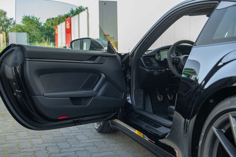 Porsche 992 Carrera T