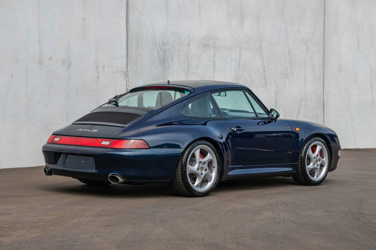 Porsche 993 Carrera 4S
