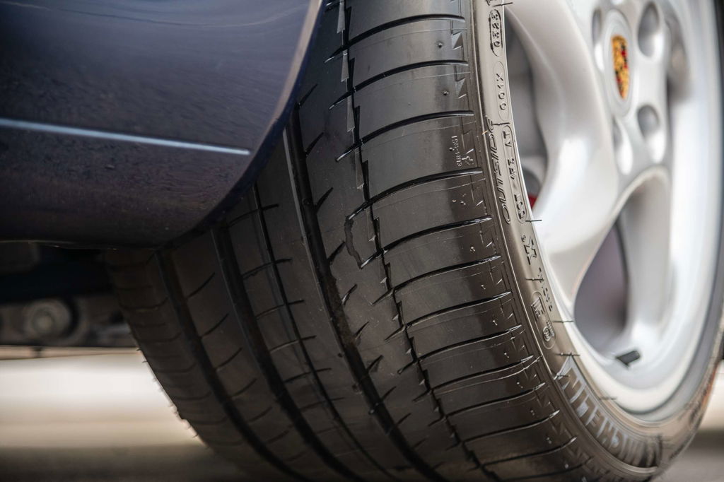 Porsche 993 Carrera 4S