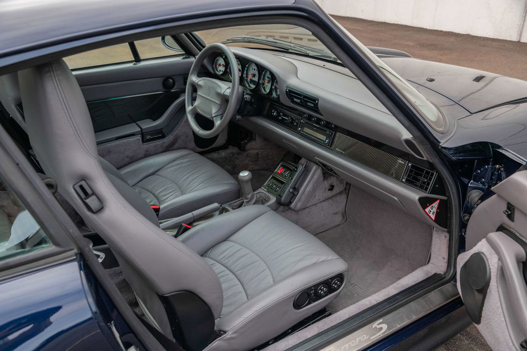 Porsche 993 Carrera 4S