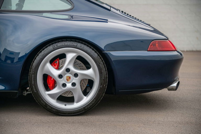 Porsche 993 Carrera 4S