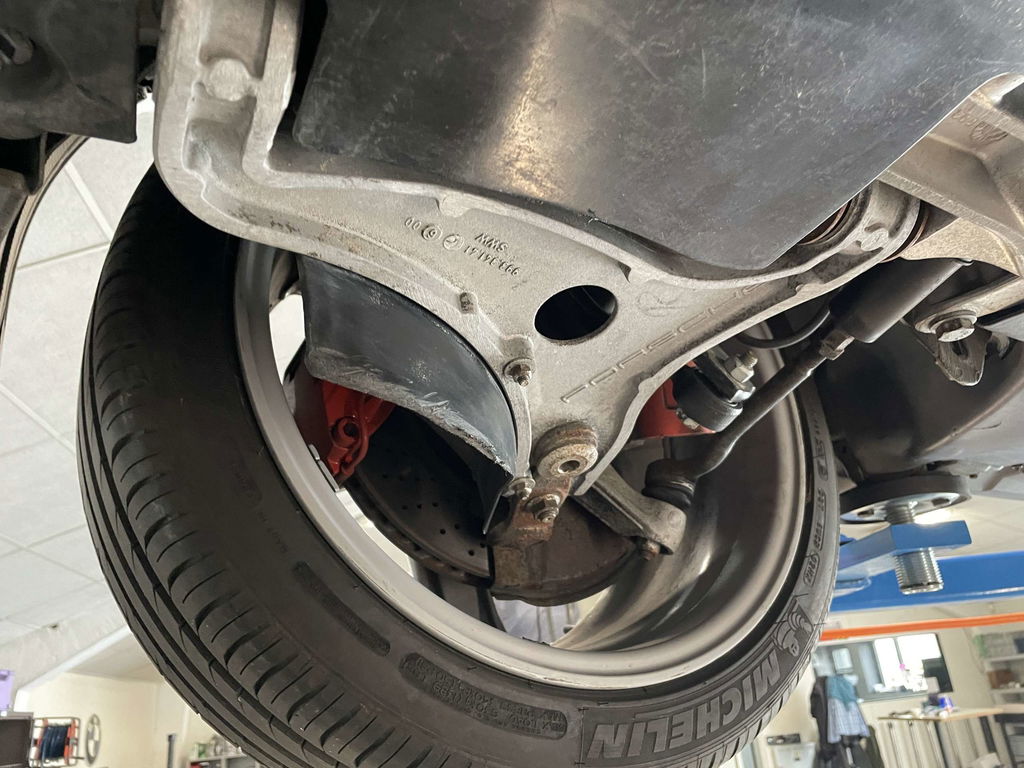 Porsche 993 Carrera 4S